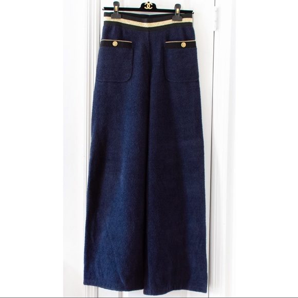 Chanel Cruise 2019 La Pausa Navy Cardigan Pants - Picture 6 of 13